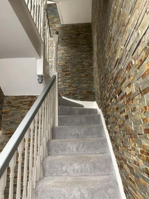 Ferienwohnung High Wycombe Centre- 2 Bed Flat Exterior foto
